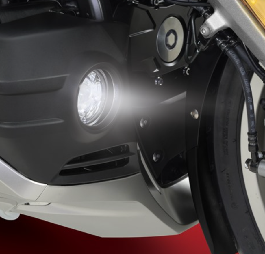 LED FOG LIGHTS GL1800 2018